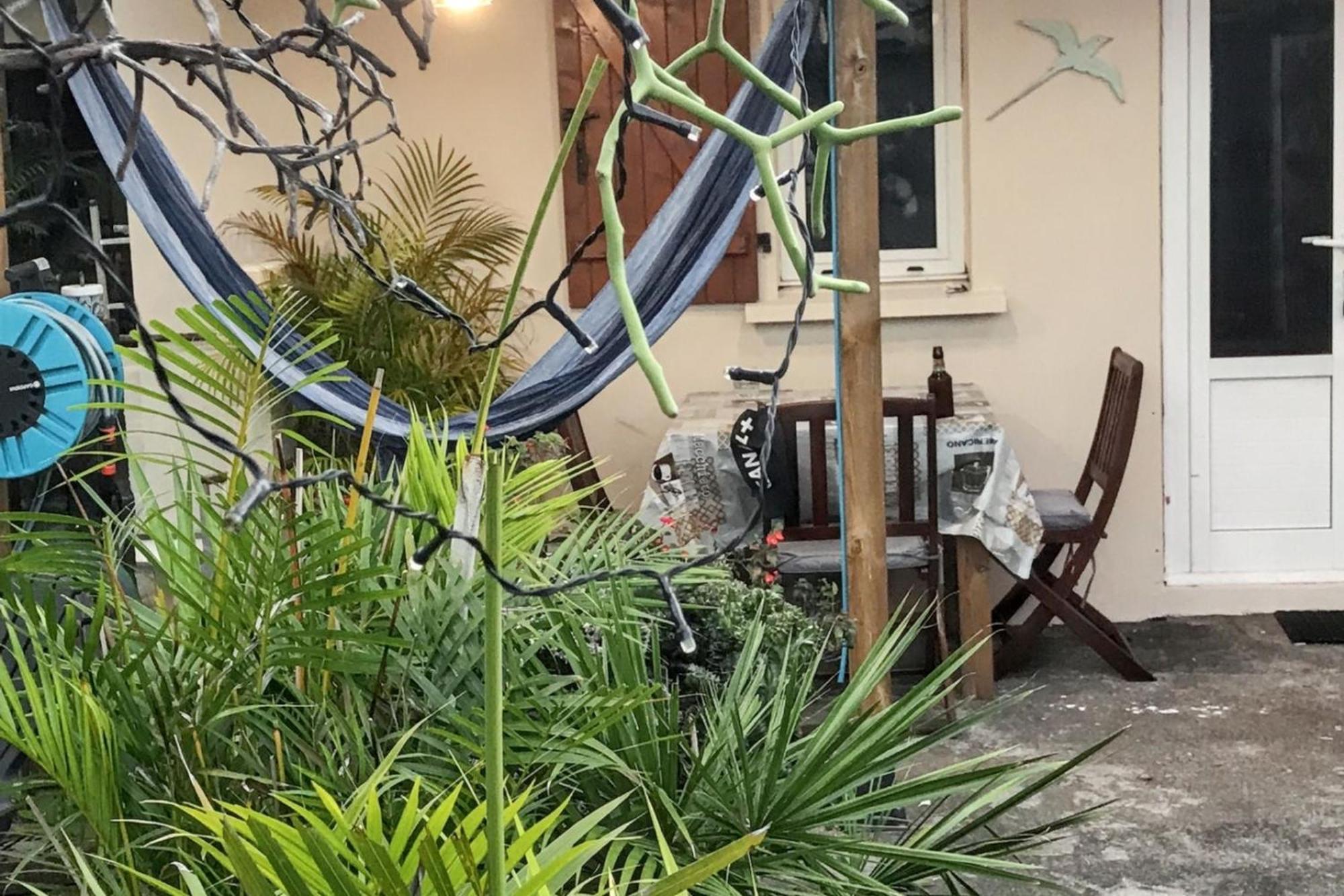 Maison Charmante A Bras-Panon Avec Piscine Et Jardin Luaran gambar