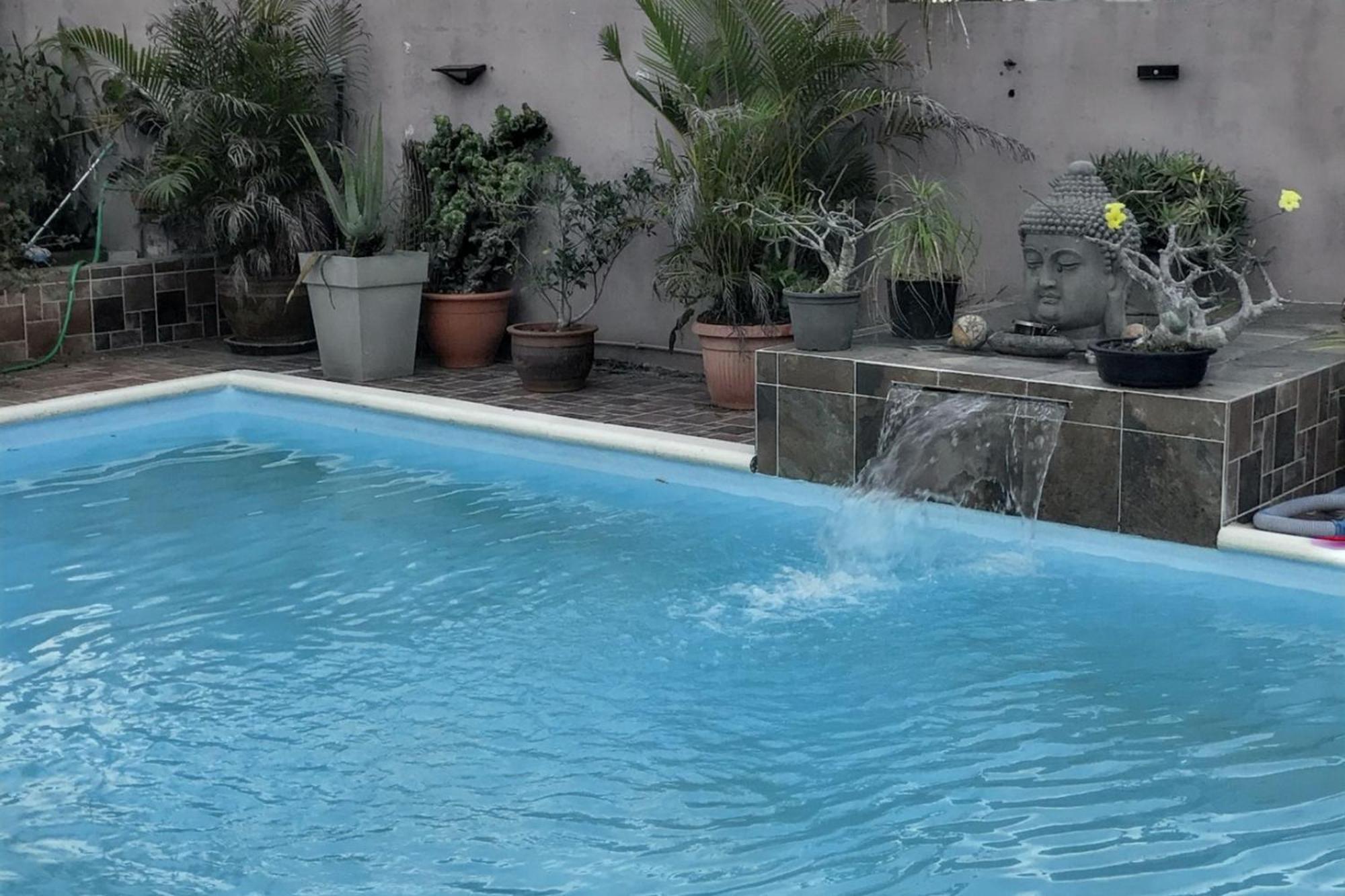 Maison Charmante A Bras-Panon Avec Piscine Et Jardin Luaran gambar